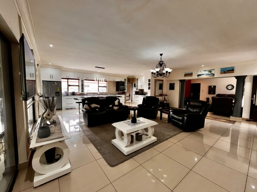 4 Bedroom Property for Sale in Buffelsfontein A H North West